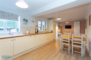 Kitchen/Diner- click for photo gallery